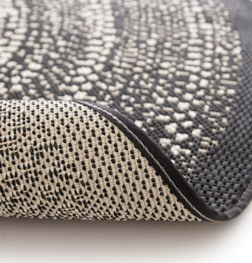 Chunky Woven Round