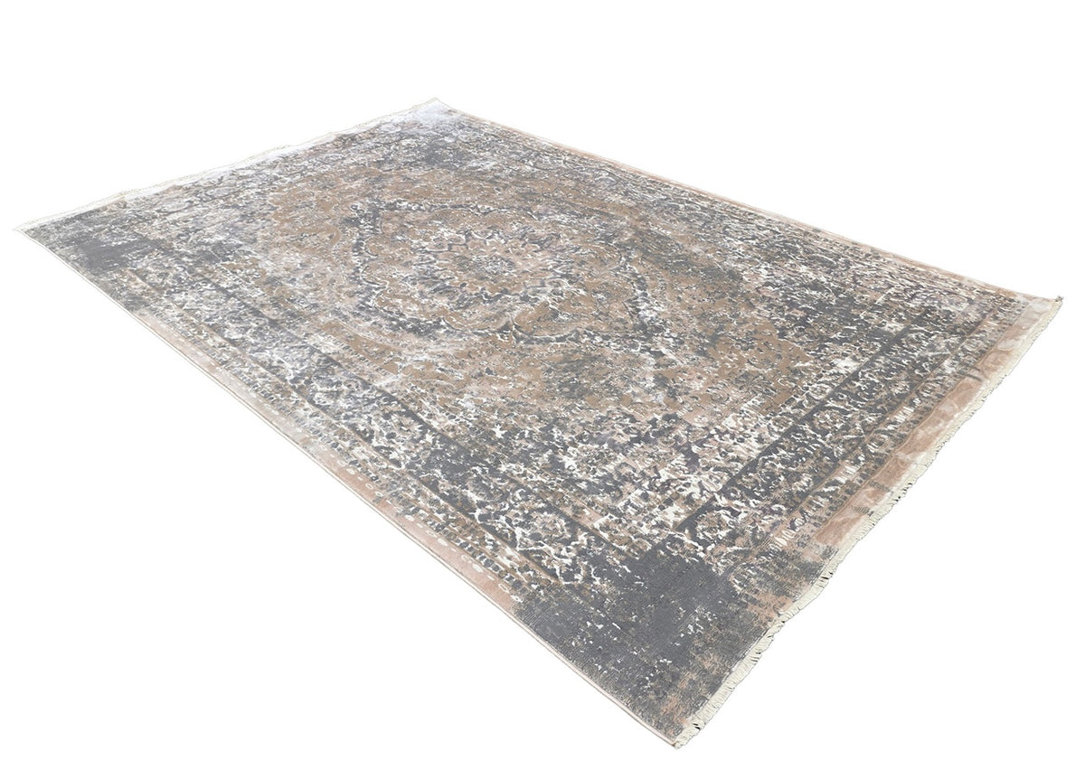 Weathered Manor rug