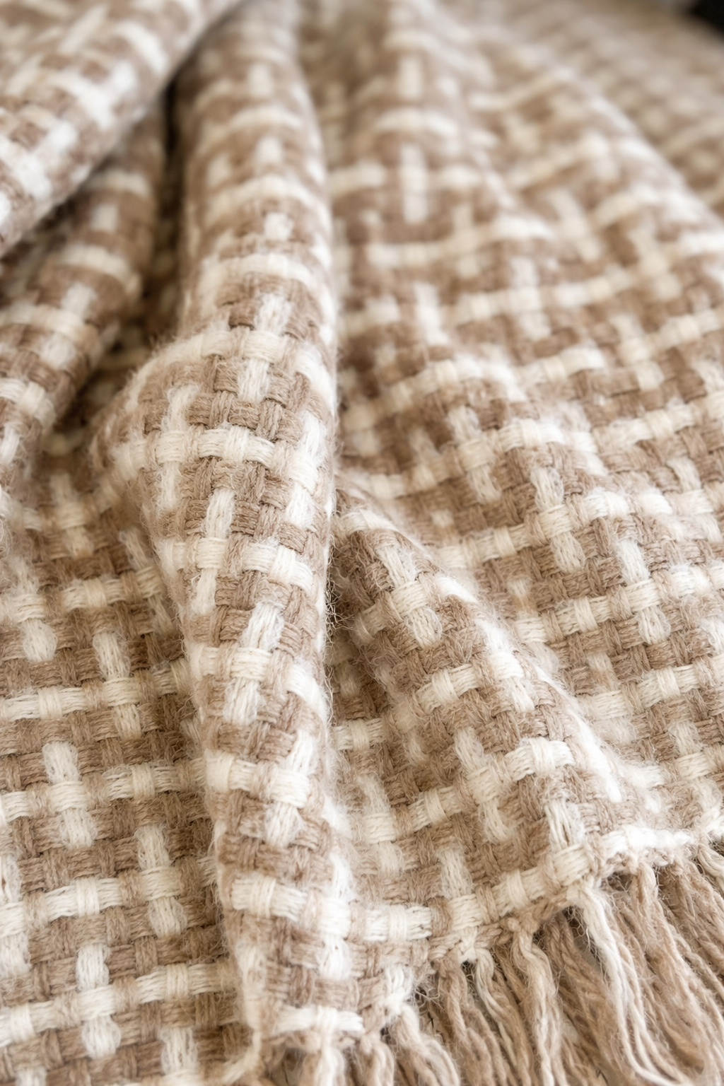 The Oat & Biscuit Throw